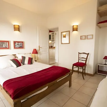 Holiday home Gites Du Doul 21 Pers Avec Salle 50m2 Attenante, Pmr, Carcassonne 45kms *
