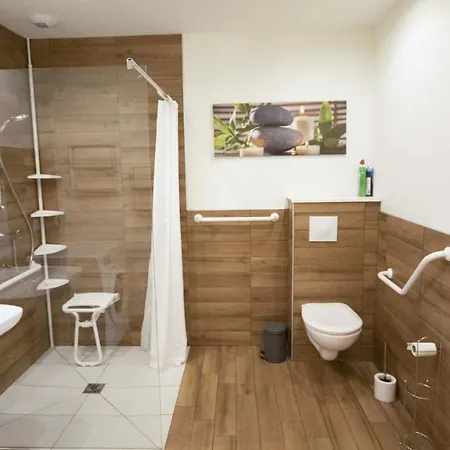 Gites Du Doul 21 Pers Avec Salle 50m2 Attenante, Pmr, Carcassonne 45kms Holiday home *